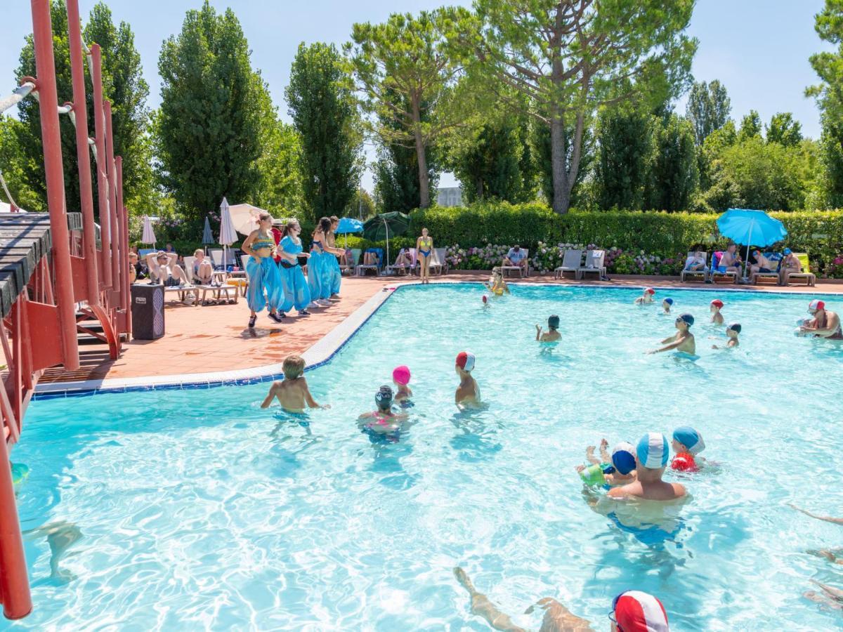 Holiday Home Garda Suite Deluxe By Interhome Rivoltella del Garda Eksteriør billede