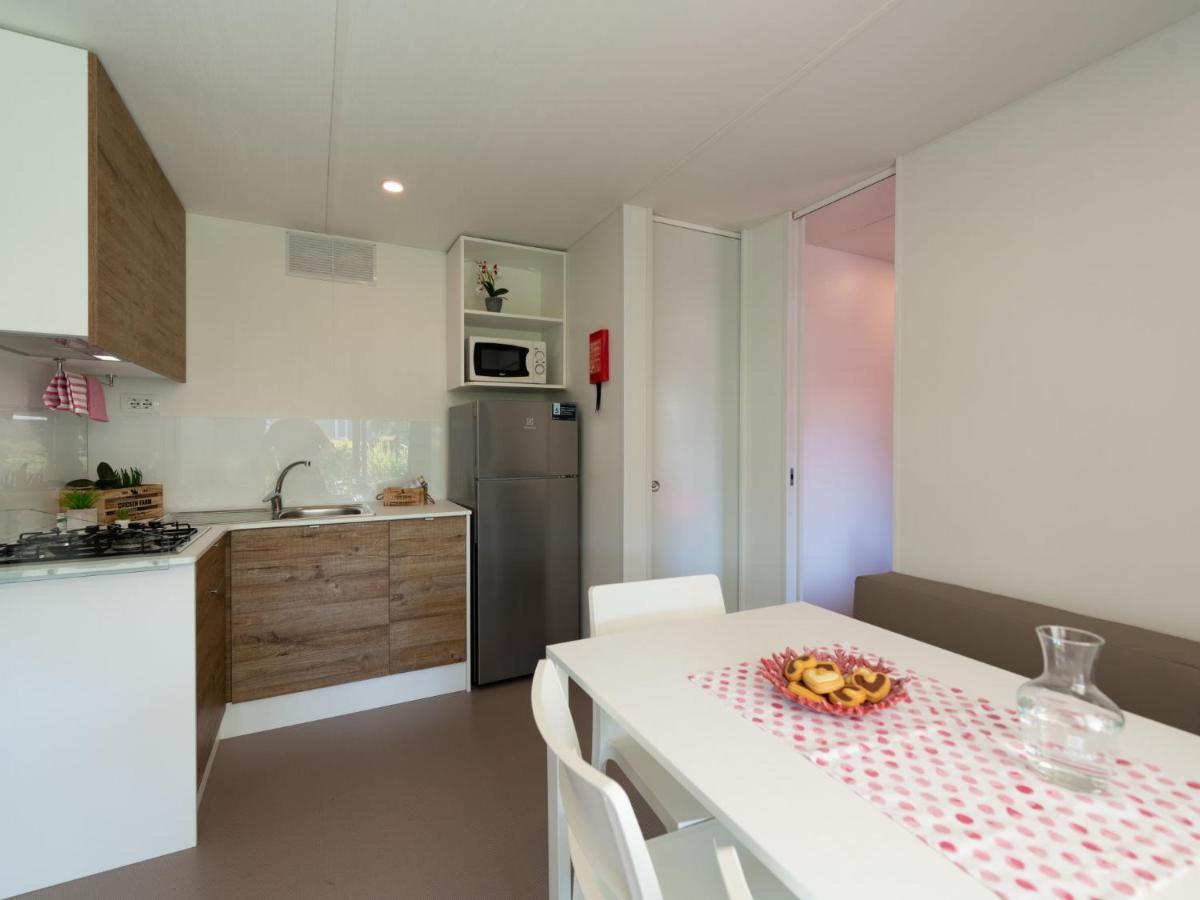 Holiday Home Garda Suite Deluxe By Interhome Rivoltella del Garda Eksteriør billede